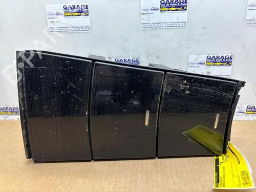 Used Middle console Middle console 38843744 38843744