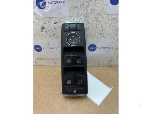 switch-mercedes-benz-c-class-w204-2007-2008-2009-2010-2011-2012-2013-2014-2015-38835632 main image