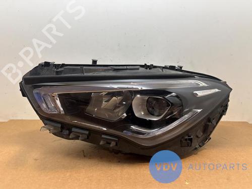 Faro sinistro MERCEDES-BENZ CLA Shooting Brake (X118) CLA 200 d (118.612) (150 hp) 29520281