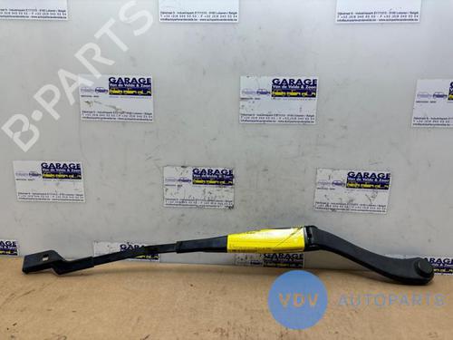 Used Front windshield wiper arm MERCEDES-BENZ C-CLASS T-Model (S204) C 180 CDI (204.200) (120 hp) 25957388