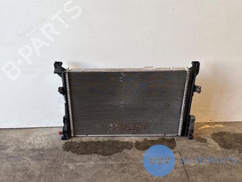 Used Water radiator MERCEDES-BENZ CLA Shooting Brake (X117) CLA 200 CDI / d (117.908) (136 hp) 28291055