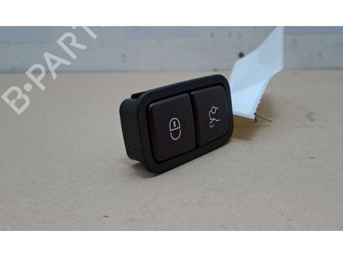 Kombi Kontakt / Stilkkontakt Kombi Kontakt / Stilkkontakt 38839903 38839903