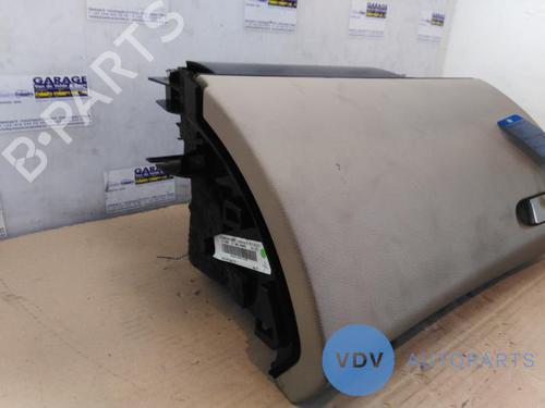 Used Glove box MERCEDES-BENZ C-CLASS (W204) C 180 CDI (204.000) (120 hp) 25942896
