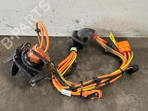 cable-mercedes-benz-a-class-saloon-v177-2018-38816729 main image