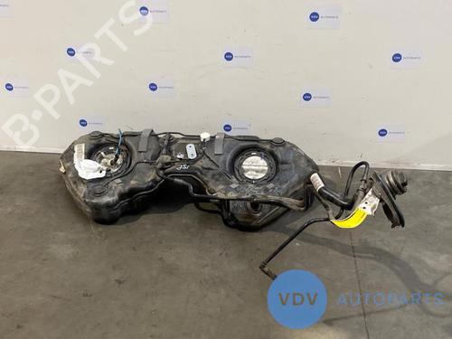 Bensintank MERCEDES-BENZ C-CLASS (W204) C 180 Kompressor (204.046) (156 hp) 25958824