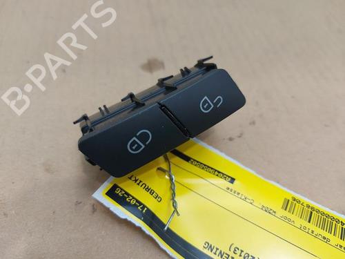 switch-mercedes-benz-c-class-w204-2007-2008-2009-2010-2011-2012-2013-2014-2015-38817691 main image
