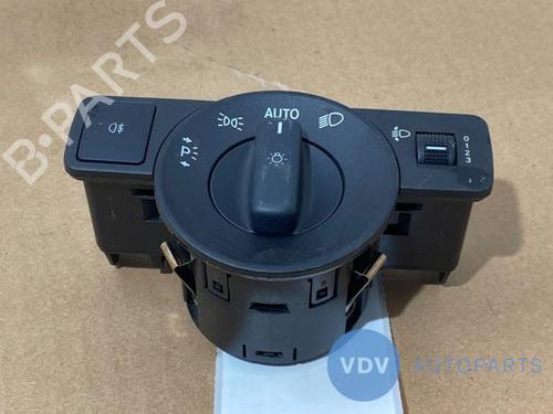 Used Headlight switch MERCEDES-BENZ A-CLASS (W176) A 180 (176.042) (122 hp) 25945981