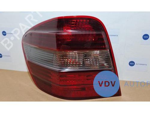 Left taillight MERCEDES-BENZ M-CLASS (W164) ML 320 CDI 4-matic (164.124, 164.125, 164.122) | BP25941782C34 