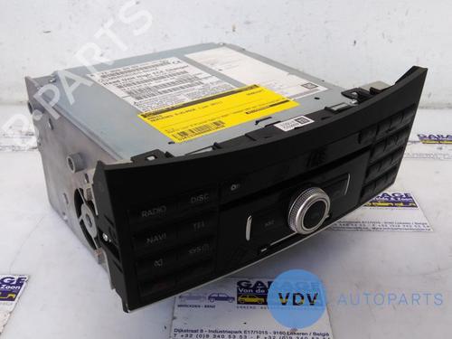 Used Radio MERCEDES-BENZ E-CLASS Convertible (A207) E 250 CGI (207.447) (204 hp) 25942590