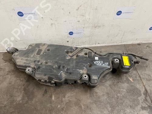 adblue-tank-mercedes-benz-cla-shooting-brake-x118-2019-38830860 main image