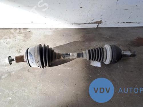 Used Left front driveshaft MERCEDES-BENZ CLA Coupe (C117) CLA 200 CDI / d (117.308) (136 hp) 25965454