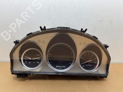instrument-cluster-mercedes-benz-c-class-w204-2007-2008-2009-2010-2011-2012-2013-2014-2015-38823874 main image