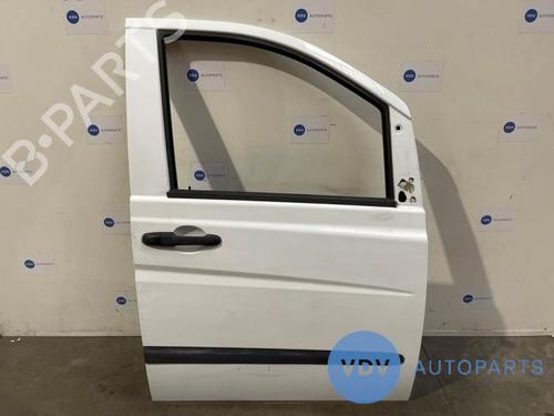 Used Right front door MERCEDES-BENZ VITO / MIXTO Van (W639) 109 CDI (639.601, 639.603, 639.605) (95 hp) 25966875
