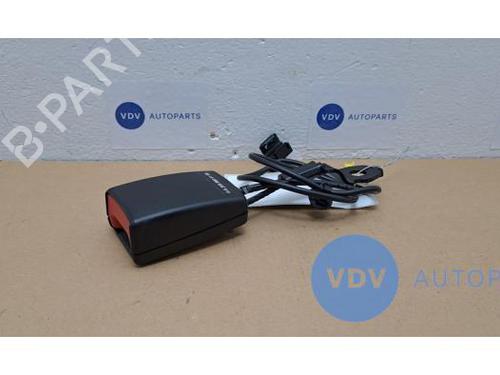 Used Seat buckle MERCEDES-BENZ C-CLASS (W205) C 180 (205.040, 205.140) (156 hp) 25960548