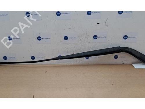 Used Front windshield wiper arm Front windshield wiper arm 38838563 38838563