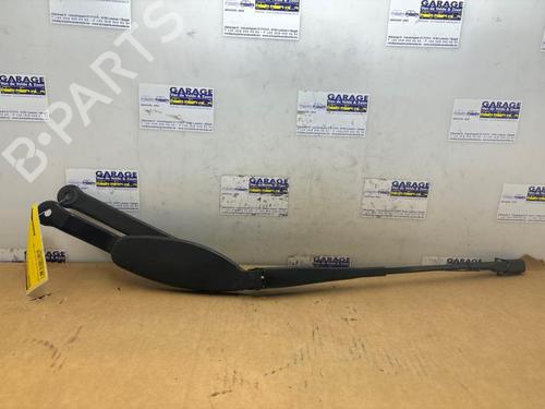 Used Front windshield wiper arm Front windshield wiper arm MERCEDES-BENZ C-CLASS (W205) C 180 (205.040, 205.140) (156 hp) 38842395 38842395