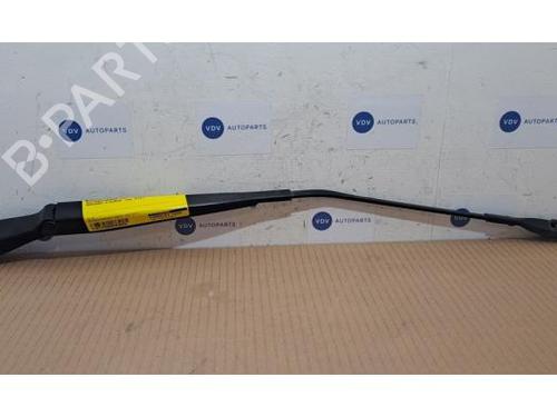 front-windshield-wiper-arm-mercedes-benz-a-class-w177-2018-38838649 main image
