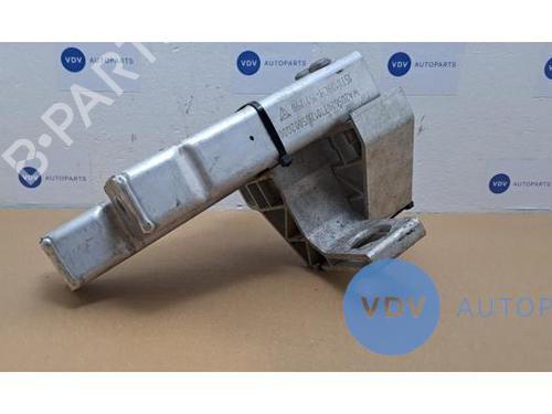 Crossmember MERCEDES-BENZ C-CLASS (W205) C 180 BlueTEC / d (205.036) | BP25965021C162 