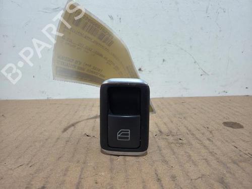Used Switch Switch MERCEDES-BENZ GLA-CLASS (X156) GLA 200 CDI / d (156.908) (136 hp) 40284543 40284543