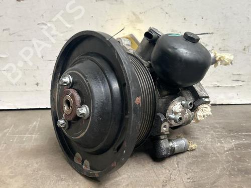 Used Steering pump Steering pump MERCEDES-BENZ S-CLASS Coupe (C216) CL 500 (216.371) (388 hp) 40070195 40070195