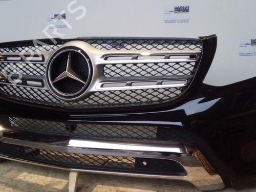 Used Front bumper Front bumper 38858200 38858200