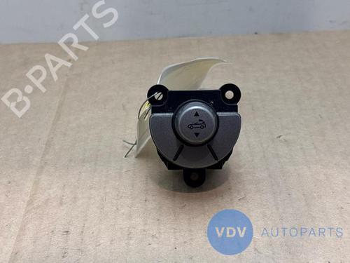 Used Switch MERCEDES-BENZ SLK (R171) 280 (171.454) (231 hp) 28331813