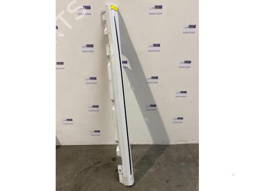 right-sideskirt-mercedes-benz-a-class-w177-2018-38847627 main image
