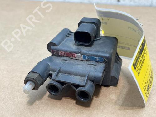 electronic-sensor-mercedes-benz-e-class-w213-2016-38829594 main image