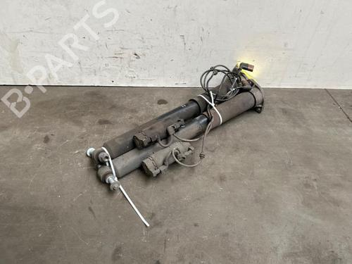 Used Left front shock absorber Left front shock absorber 38823489 38823489