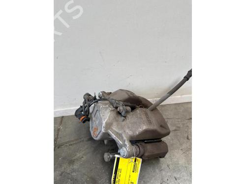 Used Right front brake caliper Right front brake caliper 38848485 38848485