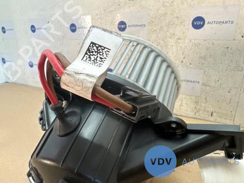 Heater blower motor MERCEDES-BENZ VITO Van (W447) 114 CDI 4x4 (447.601, 447.603, 447.605) | BP25965741M62