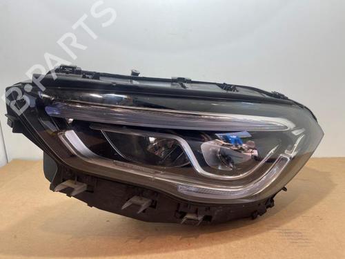 left-headlight-mercedes-benz-gla-h247-2020-38832374 main image