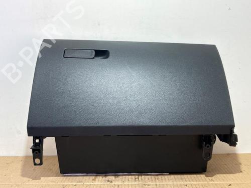 Used Glove box Glove box CHEVROLET CORVETTE 5.7 (208 hp) 40161811 40161811