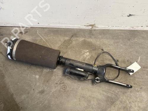 Used Left front shock absorber Left front shock absorber MERCEDES-BENZ R-CLASS (W251, V251) R 320 CDI 4-matic (251.022, 251.122) (224 hp) 38841888 38841888