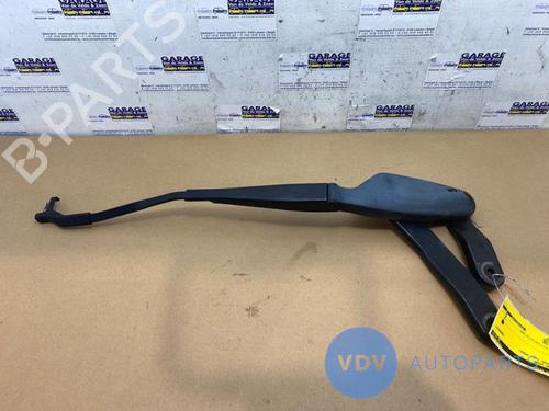 Used Front windshield wiper arm MERCEDES-BENZ C-CLASS T-Model (S204) C 200 CDI (204.207) (136 hp) 25955014