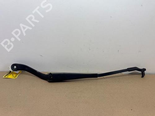 Used Front windshield wiper arm Front windshield wiper arm MERCEDES-BENZ C-CLASS (W204) C 200 CDI (204.001) (136 hp) 38849376 38849376