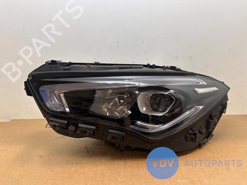 Faro sinistro MERCEDES-BENZ CLA Shooting Brake (X118) CLA 200 d (118.612) (150 hp) 29520280