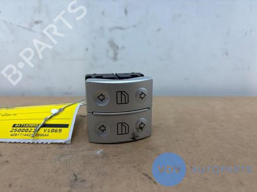 Used Switch MERCEDES-BENZ SLK (R171) 200 Kompressor (171.442) (163 hp) 29984583