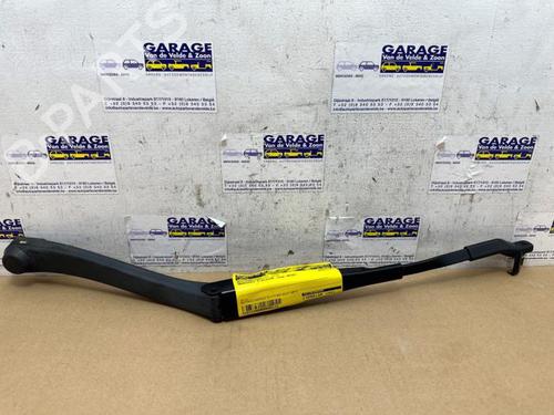 front-windshield-wiper-arm-mercedes-benz-e-class-w212-2009-2010-2011-2012-2013-2014-2015-2016-38845686 main image