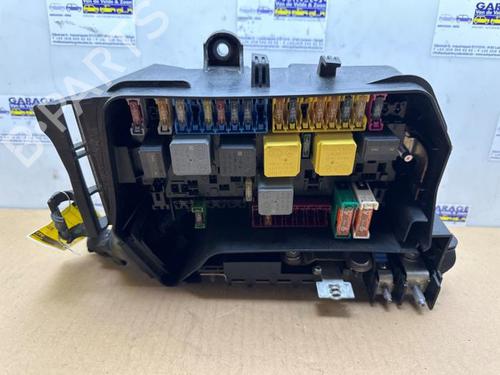 Used Fuse box Fuse box 38842601 38842601