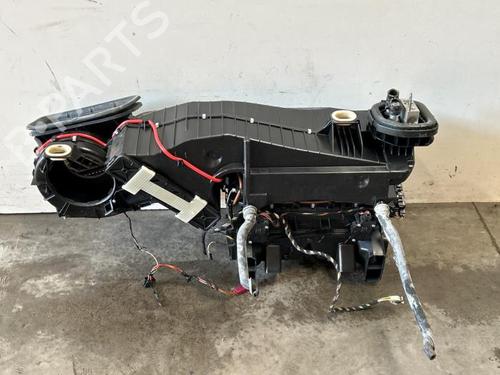 Used Heater matrix box Heater matrix box MERCEDES-BENZ /8 Coupe (W114) 280 CE (114.072) (185 hp) 38817199 38817199