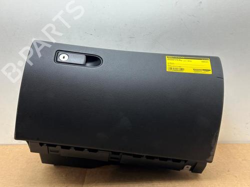 Used Glove box Glove box MERCEDES-BENZ C-CLASS T-Model (S205) C 300 de (205.213) (306 hp) 38822534 38822534