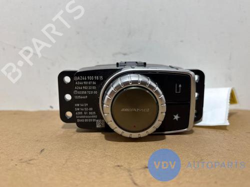 Used Display monitor MERCEDES-BENZ CLA Shooting Brake (X117) CLA 180 (117.942) (122 hp) 28073978