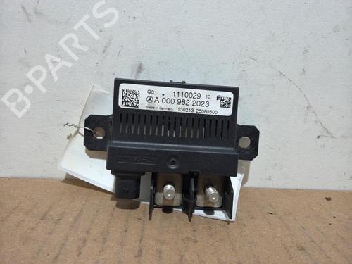 Used Electronic sensor Electronic sensor MERCEDES-BENZ /8 Coupe (W114) 280 CE (114.072) (185 hp) 40483123 40483123