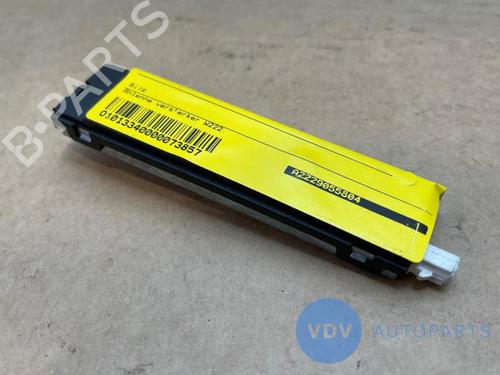 Antenne/Base MERCEDES-BENZ S-CLASS (W222, V222, X222) S 400 d (222.034, 222.134) (340 hp) 25973415