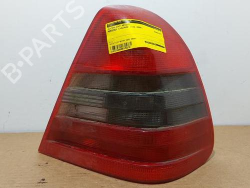Used Right taillight Right taillight MERCEDES-BENZ C-CLASS (W202) C 220 D (202.121) (95 hp) 40202486 40202486