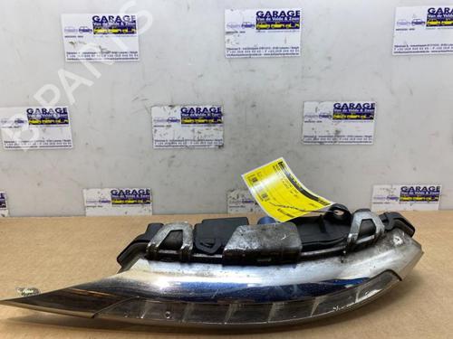 Used Left daytime light Left daytime light 38843733 38843733