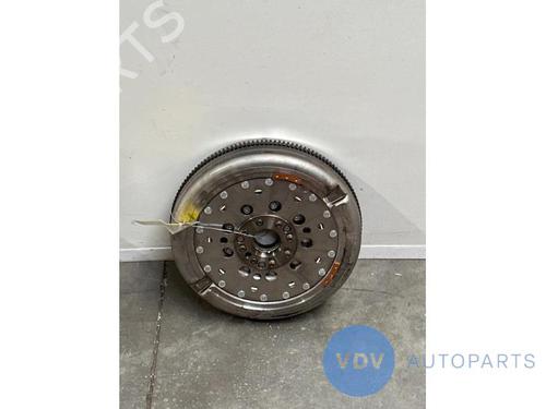 Used Flywheel MERCEDES-BENZ GLA-CLASS (X156) GLA 200 (156.943) (150 hp) 25949909