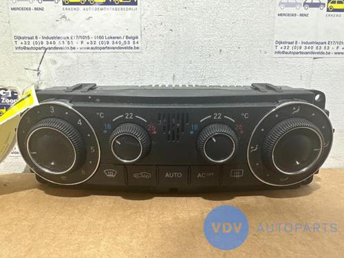 Airco bedieningspaneel MERCEDES-BENZ C-CLASS (W203) C 200 CDI (203.007) (122 hp) 25948601