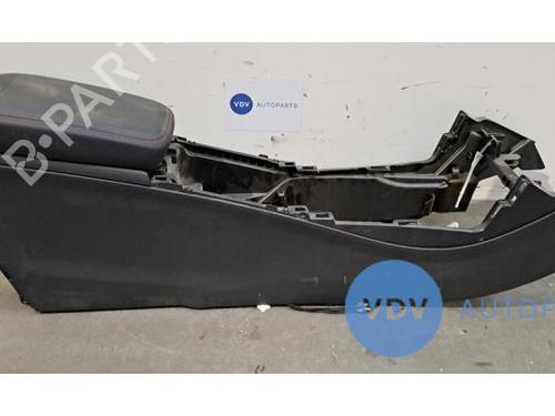 Used Middle console MERCEDES-BENZ A-CLASS (W176) A 200 (176.043) (156 hp) 25961739